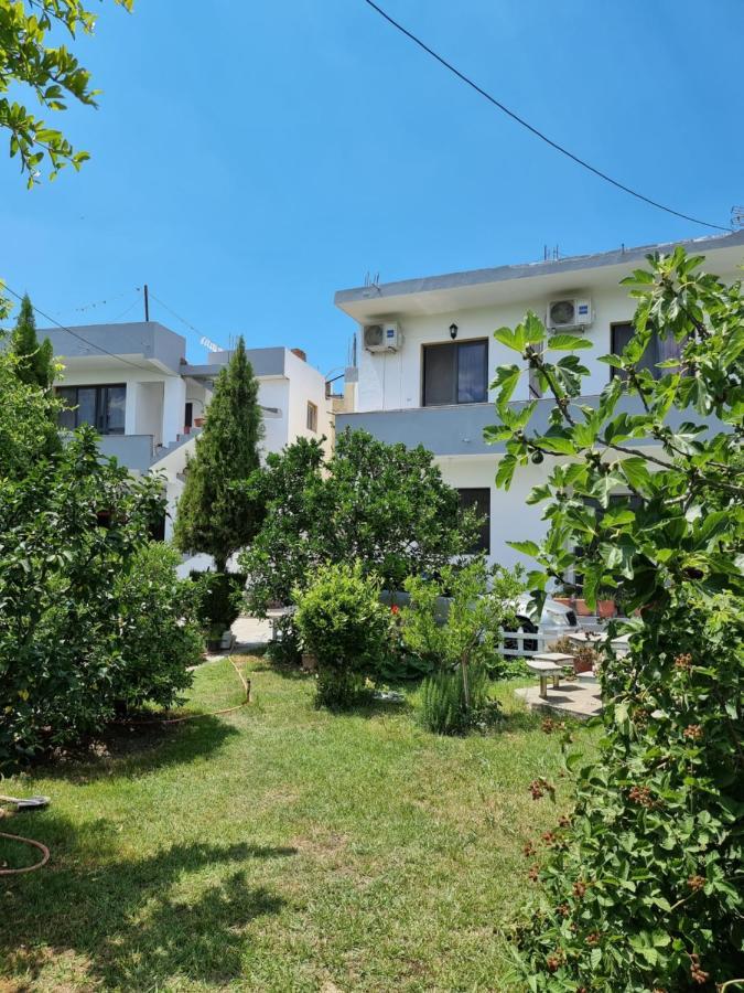 Guest House Vila Elezi Durres Luaran gambar