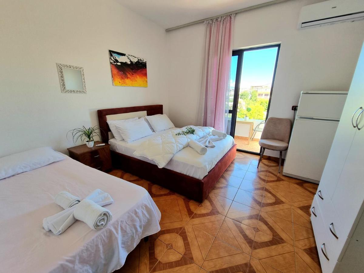 Guest House Vila Elezi Durres Luaran gambar