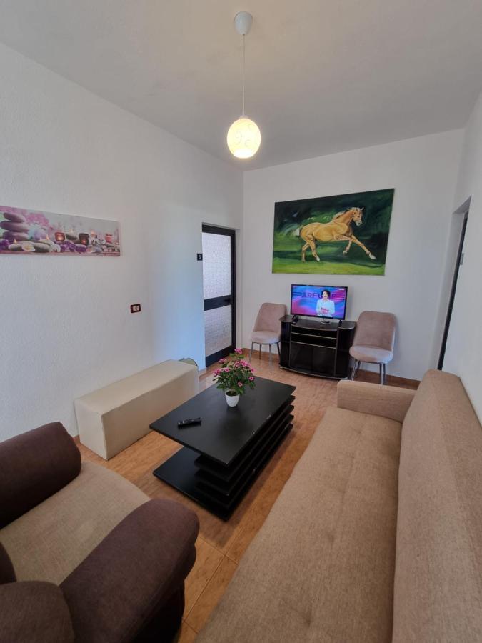 Guest House Vila Elezi Durres Luaran gambar