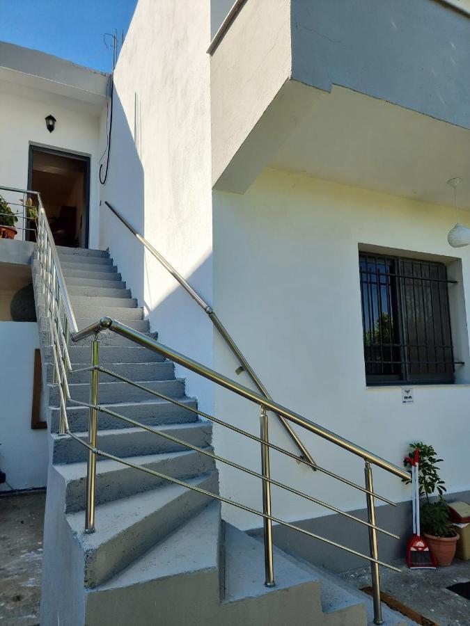 Guest House Vila Elezi Durres Luaran gambar