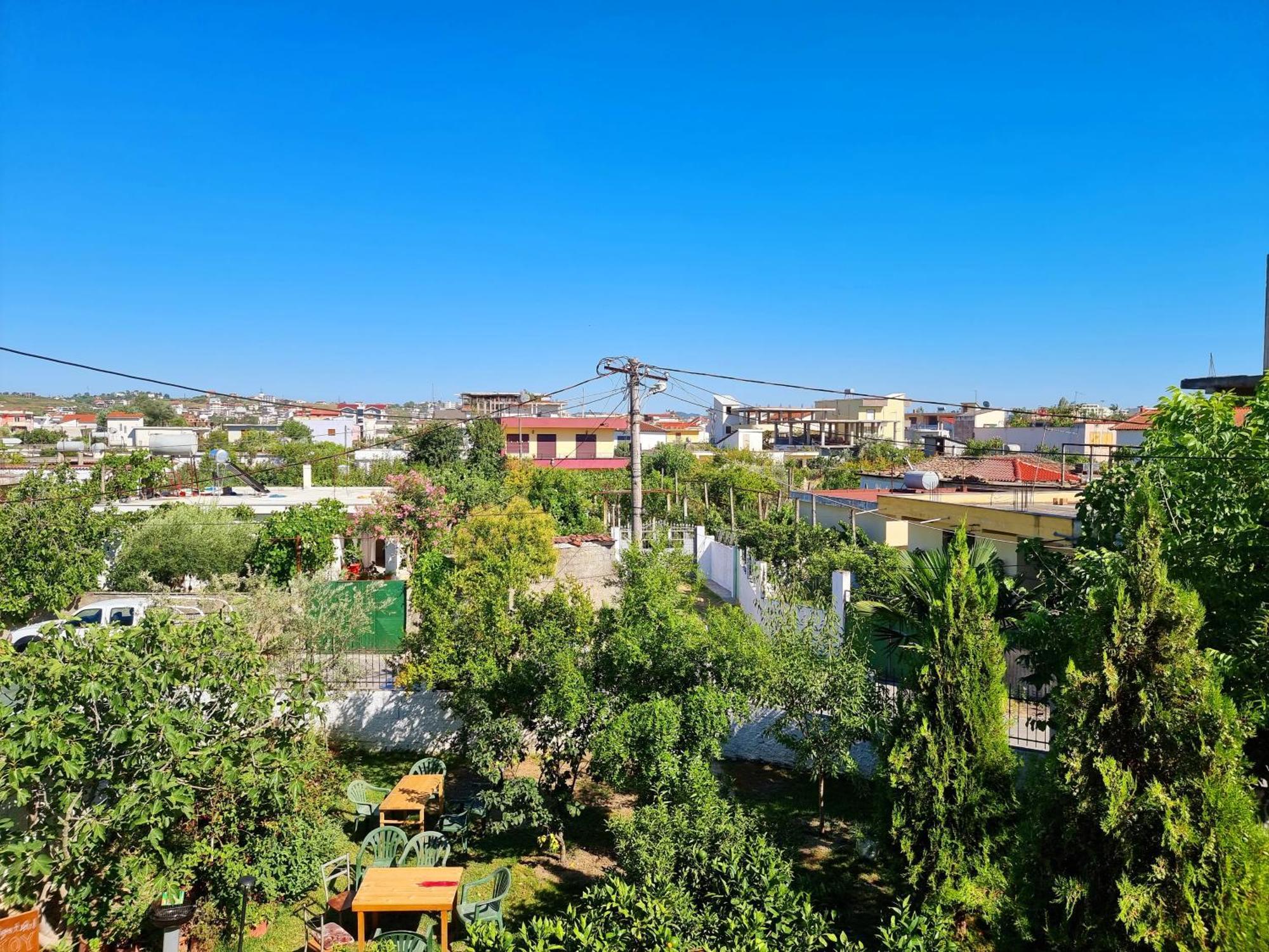 Guest House Vila Elezi Durres Bilik gambar